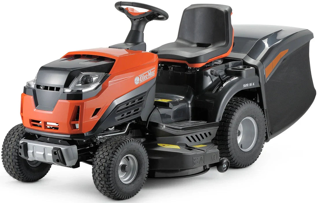 Oleo-Mac OM92R/16K Comfort 92cm Hydrostatic Rear Collection Lawn Tractor