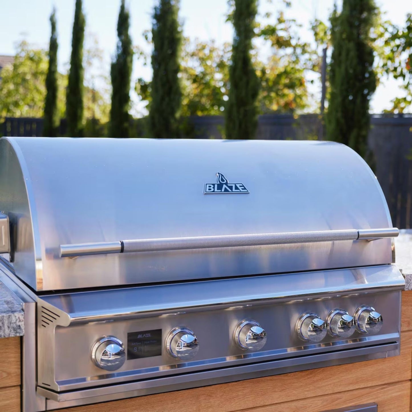 GRILLDEN™ blaze lte pro 32 inch 4 burner built in gas grill w digital temperature screen rear infrared burner