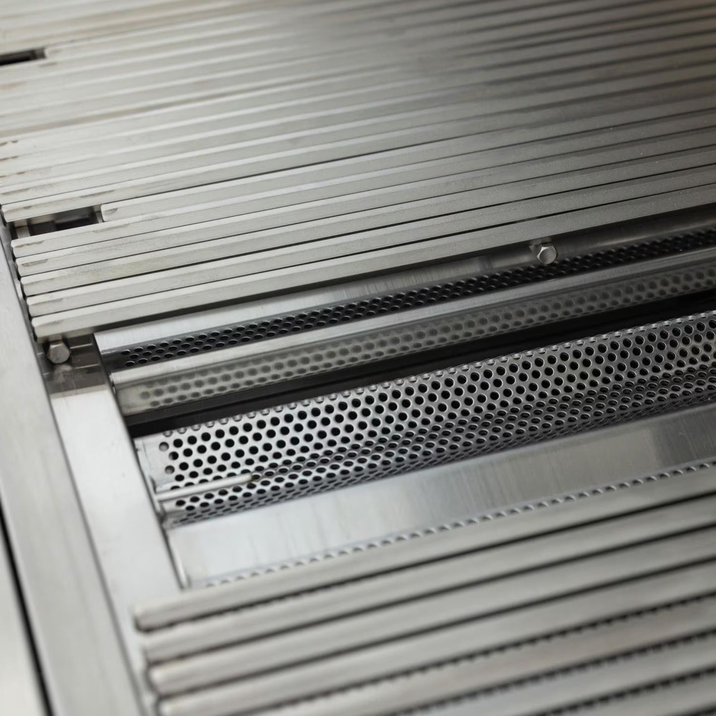 GRILLDEN™ blaze lte pro 40 inch 5 burner built in gas grill w digital temperature screen rear infrared burner