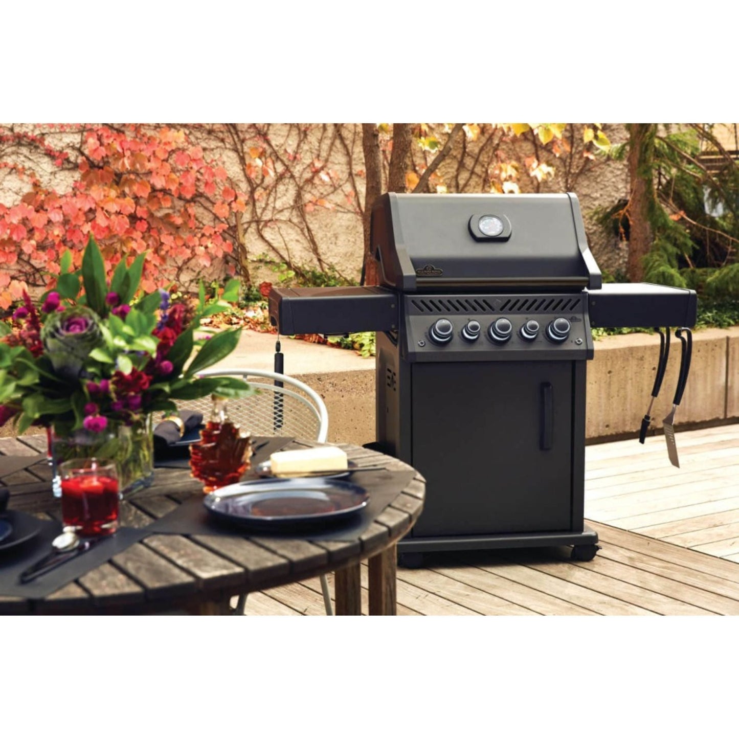 GRILLDEN ™ phantom rogue® se 425 rsib napoleon