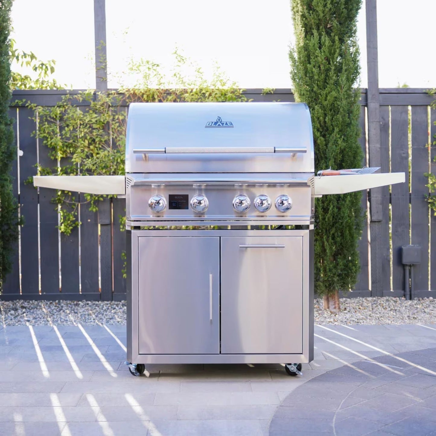 GRILLDEN™ blaze lte pro 32 inch 4 burner freestanding gas grill w digital temperature screen rear infrared burner